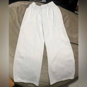 Wide leg, lightweight slacks